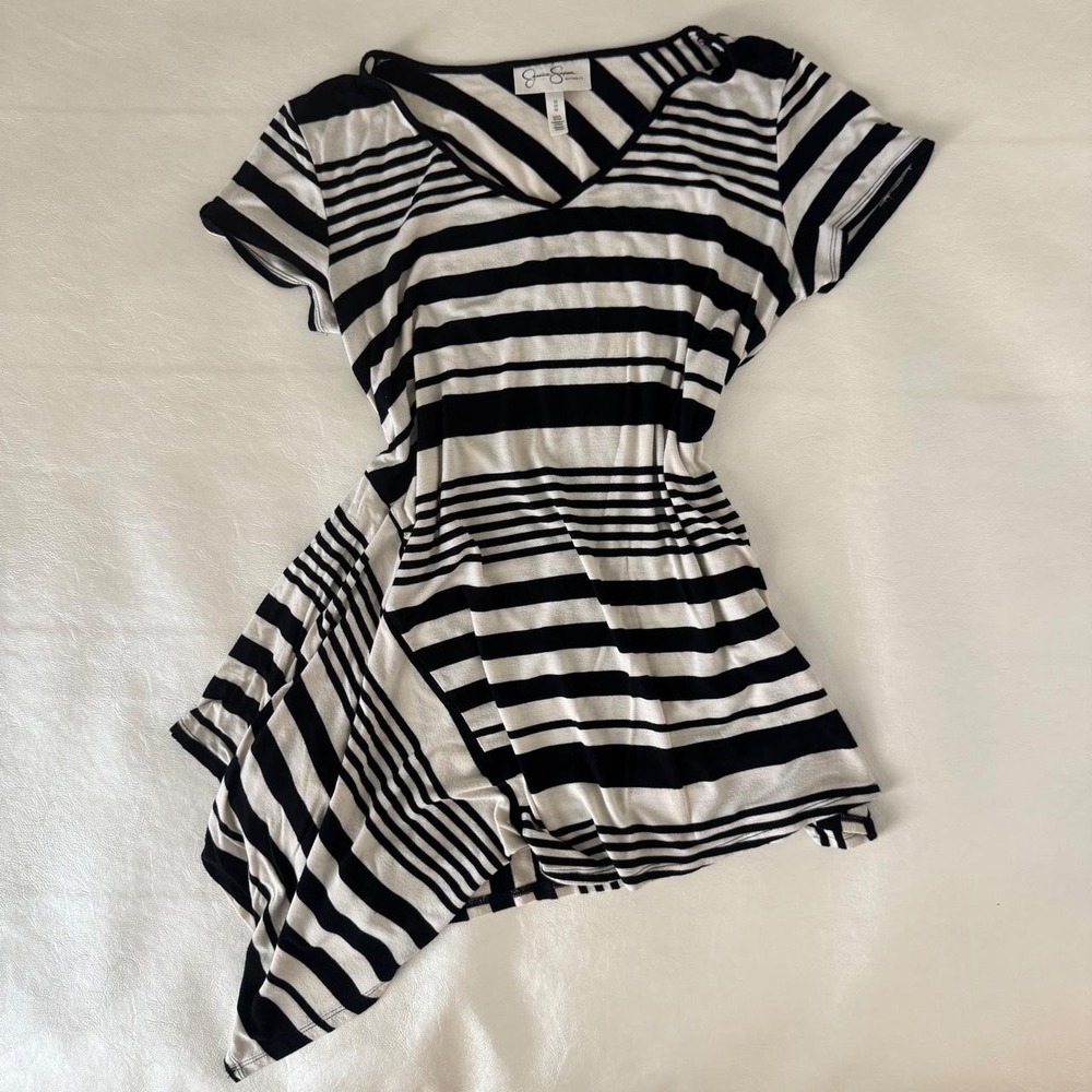 2000s Jessica Simpson Black & white striped asymmetrical shirt